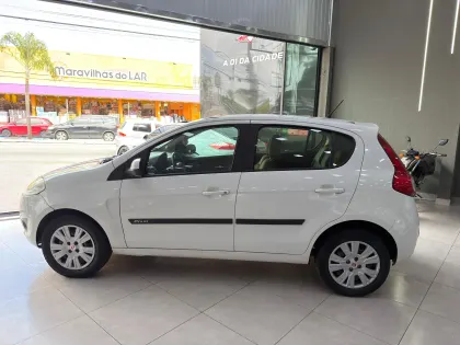 FIAT PALIO 1.6 MPI ESSENCE 16V FLEX 4P AUTOMATIZADO