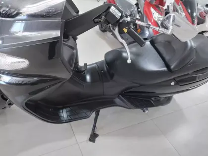 SUZUKI BURGMAN 650