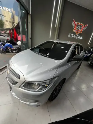 CHEVROLET ONIX 1.0 MPFI JOY 8V FLEX 4P MANUAL