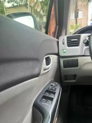 HONDA CIVIC 2.0 LXR 16V FLEX 4P AUTOMÁTICO