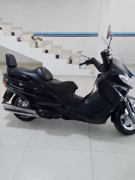 SUZUKI BURGMAN 650
