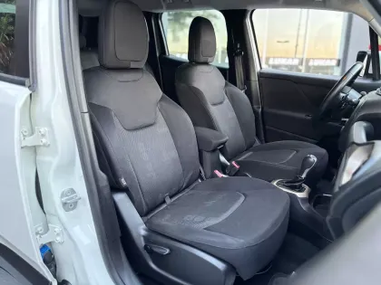 JEEP RENEGADE 1.8 16V FLEX LONGITUDE 4P AUTOMÁTICO