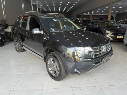 RENAULT DUSTER 2.0 DYNAMIQUE 4X2 16V FLEX 4P AUTOMÁTICO
