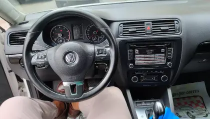 VOLKSWAGEN JETTA 2.0 COMFORTLINE GASOLINA 4P TIPTRONIC