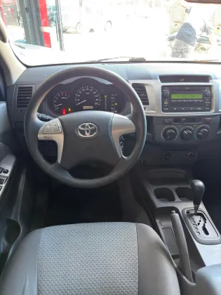 TOYOTA HILUX 2.7 SR 4X2 CD 16V FLEX 4P AUTOMÁTICO