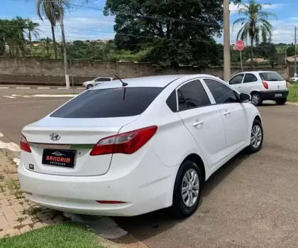 HYUNDAI HB20 1.0 COMFORT 12V FLEX 4P MANUAL
