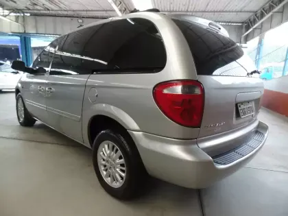 CHRYSLER CARAVAN 3.3 LX 4X2 V6 12V GASOLINA 4P AUTOMÁTICO