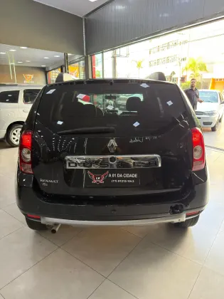 RENAULT DUSTER 2.0 DYNAMIQUE 4X2 16V FLEX 4P AUTOMÁTICO