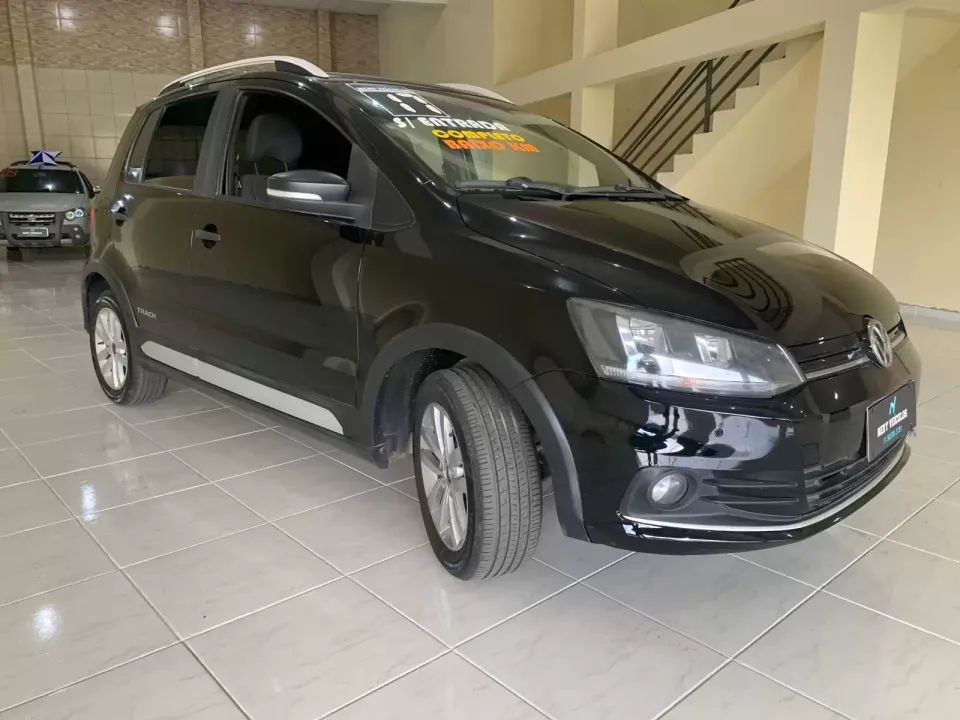 VOLKSWAGEN FOX 1.0 MPI TRACK 12V FLEX 4P MANUAL