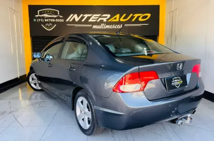 HONDA CIVIC 1.8 LXS 16V GASOLINA 4P AUTOMÁTICO