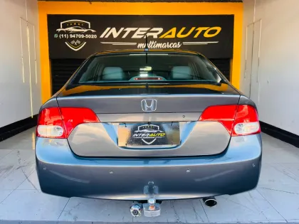 HONDA CIVIC 1.8 LXS 16V GASOLINA 4P AUTOMÁTICO