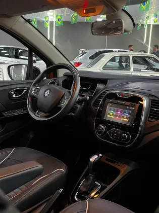 RENAULT CAPTUR 1.6 16V SCE FLEX ZEN X-TRONIC