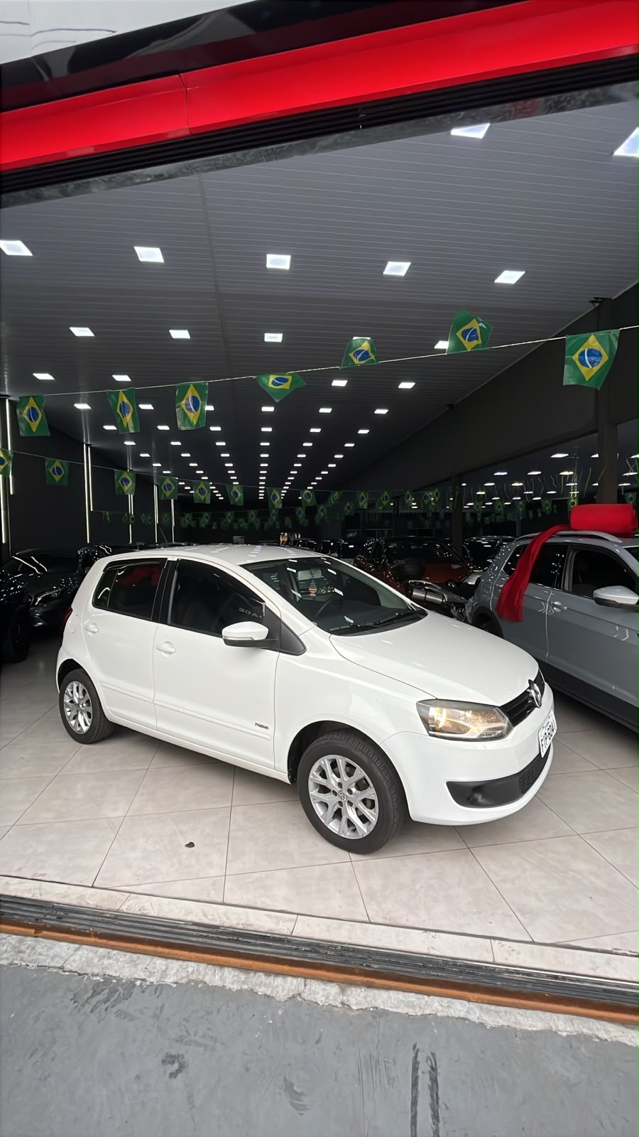 VOLKSWAGEN FOX 1.6 MI 8V FLEX 4P MANUAL