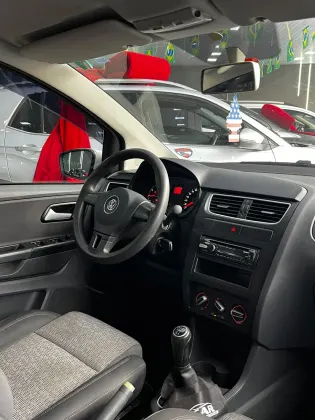 VOLKSWAGEN FOX 1.6 MI 8V FLEX 4P MANUAL