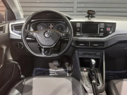 VOLKSWAGEN VIRTUS 1.0 200 TSI HIGHLINE AUTOMÁTICO