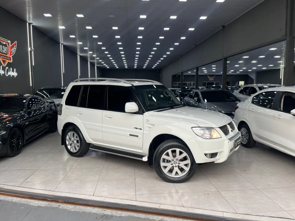 MITSUBISHI PAJERO TR4 2.0 4X4 16V 140CV FLEX 4P AUTOMÁTICO