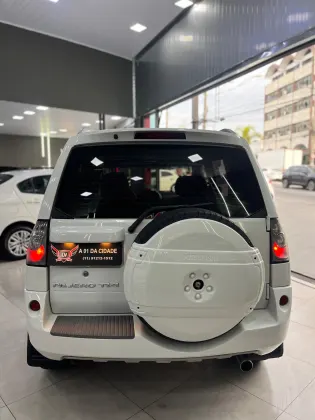 MITSUBISHI PAJERO TR4 2.0 4X4 16V 140CV FLEX 4P AUTOMÁTICO