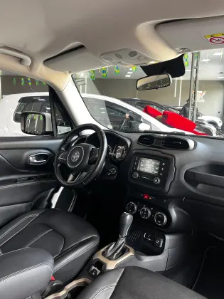 JEEP RENEGADE 1.8 16V FLEX LONGITUDE 4P AUTOMÁTICO