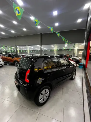 VOLKSWAGEN UP 1.0 MPI TOTAL FLEX 4P MANUAL