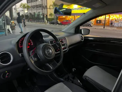 VOLKSWAGEN UP 1.0 MPI TOTAL FLEX 4P MANUAL
