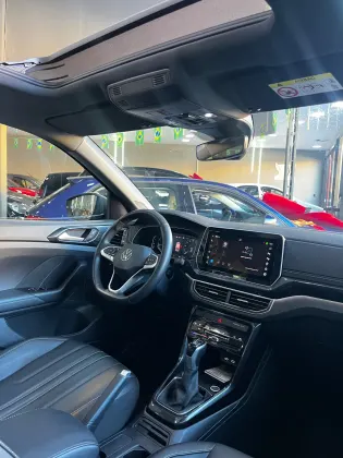 VOLKSWAGEN T-CROSS 1.4 250 TSI TOTAL FLEX HIGHLINE AUTOMÁTICO