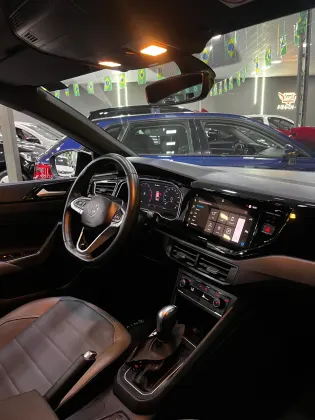 VOLKSWAGEN NIVUS 1.0 200 TSI TOTAL FLEX HIGHLINE AUTOMÁTICO