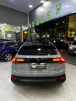 VOLKSWAGEN NIVUS 1.0 200 TSI TOTAL FLEX HIGHLINE AUTOMÁTICO