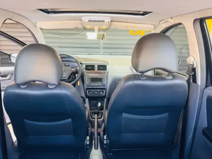 VOLKSWAGEN FOX 1.6 MI HIGHLINE 8V FLEX 4P AUTOMATIZADO