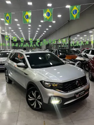 VOLKSWAGEN T-CROSS 1.0 200 TSI TOTAL FLEX COMFORTLINE AUTOMÁTICO