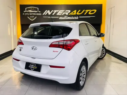 HYUNDAI HB20 1.0 COMFORT PLUS 12V TURBO FLEX 4P MANUAL