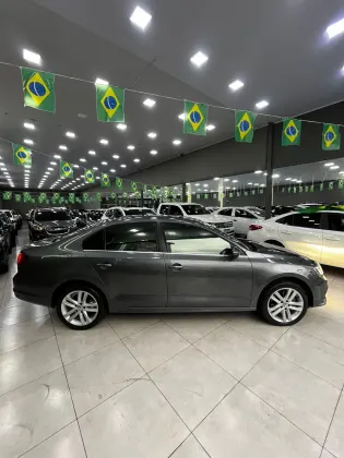 VOLKSWAGEN JETTA 2.0 TSI HIGHLINE 200CV GASOLINA 4P TIPTRONIC