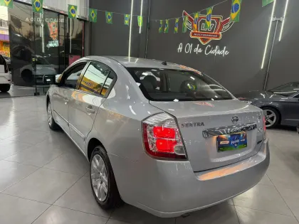 NISSAN SENTRA 2.0 16V FLEX 4P AUTOMÁTICO