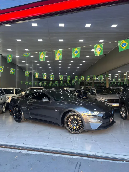 FORD MUSTANG 5.0 GT V8 GASOLINA 2P AUTOMÁTICO