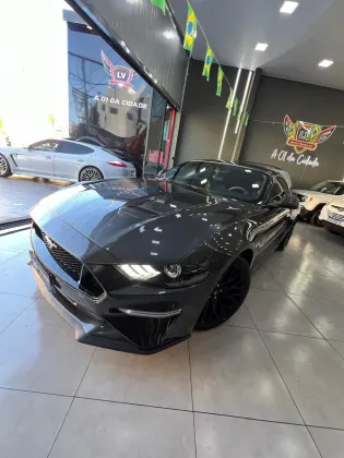 FORD MUSTANG 5.0 GT V8 GASOLINA 2P AUTOMÁTICO