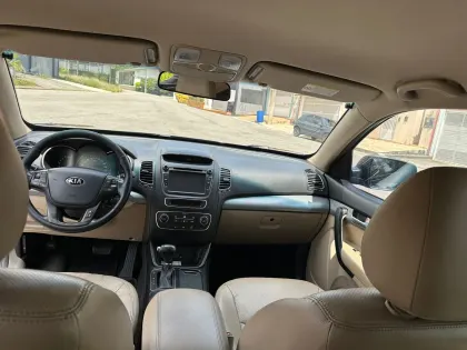 KIA SORENTO 2.4 EX2 4X2 16V GASOLINA 4P AUTOMÁTICO