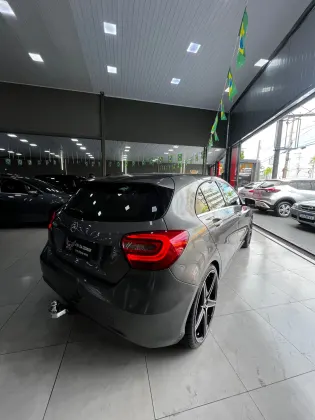 MERCEDES-BENZ A 200 1.6 TURBO STYLE 16V GASOLINA 4P AUTOMÁTICO