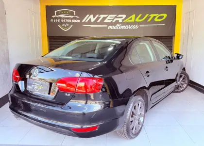 VOLKSWAGEN JETTA 2.0 COMFORTLINE FLEX 4P MANUAL