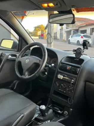 CHEVROLET ASTRA 2.0 MPFI COMFORT 8V FLEX 4P MANUAL