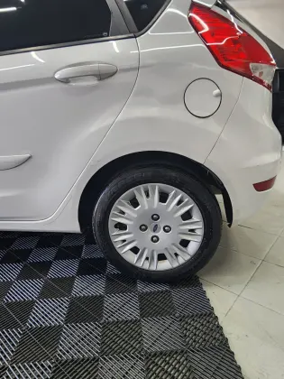 FORD FIESTA 1.5 S HATCH 16V FLEX 4P MANUAL
