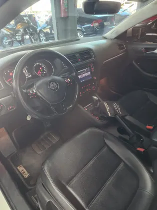 VOLKSWAGEN JETTA 1.4 250 TSI TOTAL FLEX R-LINE TIPTRONIC