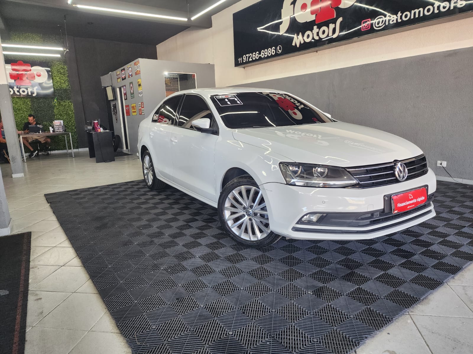 VOLKSWAGEN JETTA 1.4 250 TSI TOTAL FLEX R-LINE TIPTRONIC