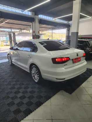 VOLKSWAGEN JETTA 1.4 250 TSI TOTAL FLEX R-LINE TIPTRONIC