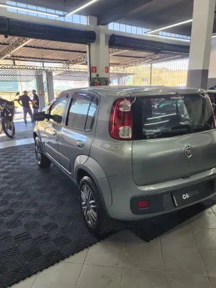 FIAT UNO 1.0 VIVACE 8V FLEX 4P MANUAL