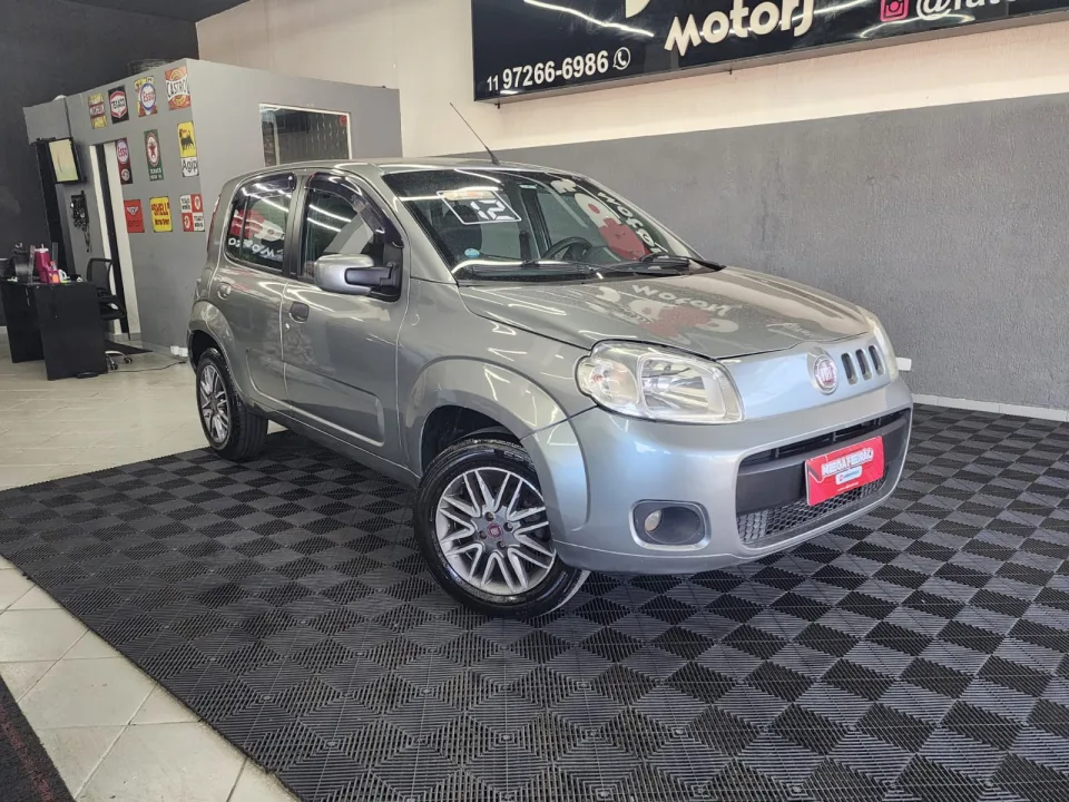FIAT UNO 1.0 VIVACE 8V FLEX 4P MANUAL