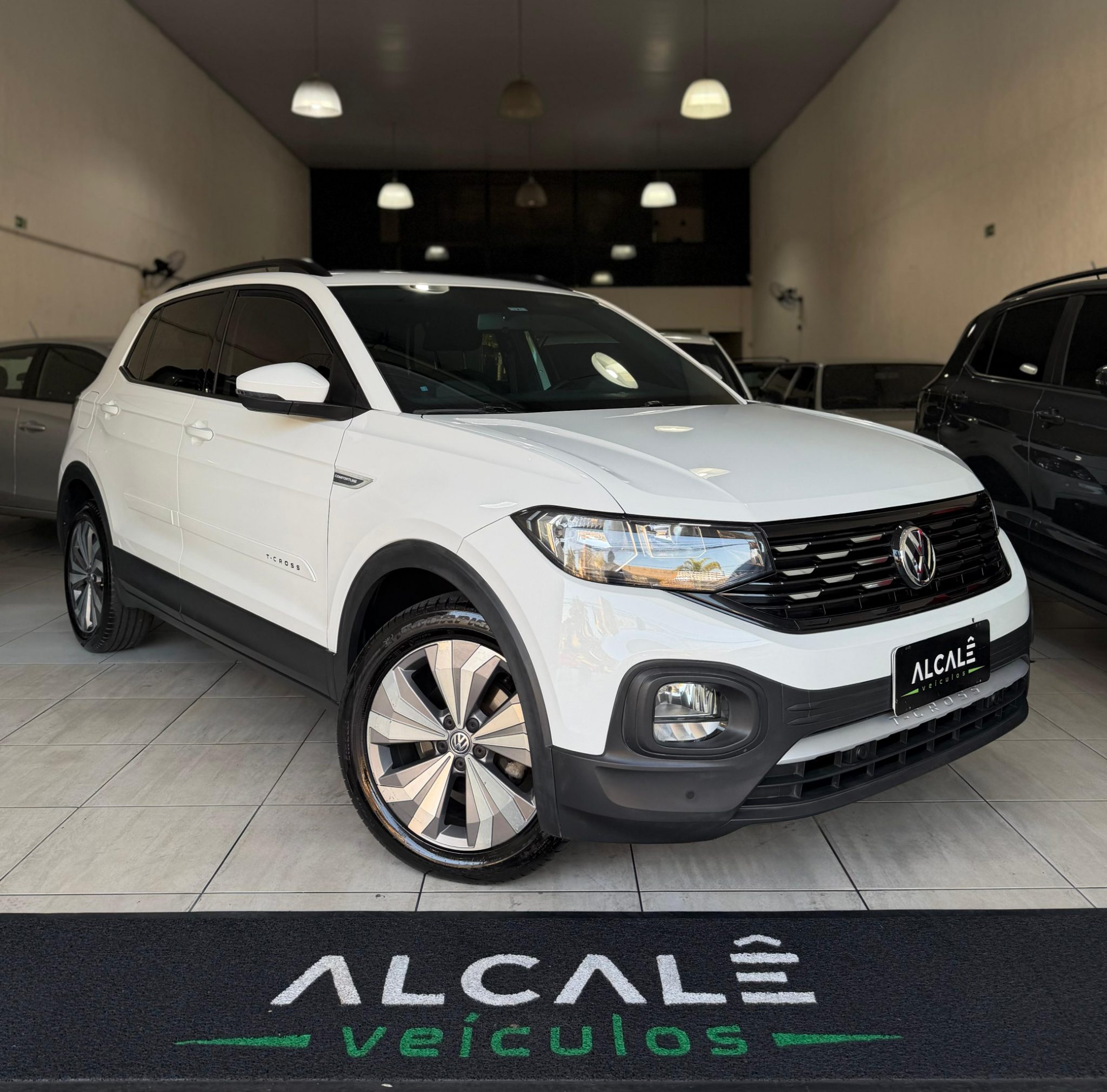 VOLKSWAGEN T-CROSS 1.0 200 TSI TOTAL FLEX COMFORTLINE AUTOMÁTICO