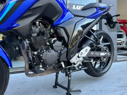 YAMAHA FZ25 FAZER ABS