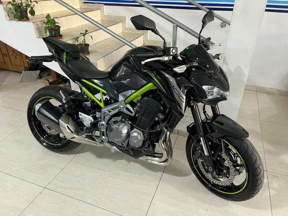 KAWASAKI Z900