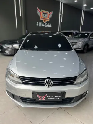 VOLKSWAGEN JETTA 2.0 COMFORTLINE FLEX 4P TIPTRONIC