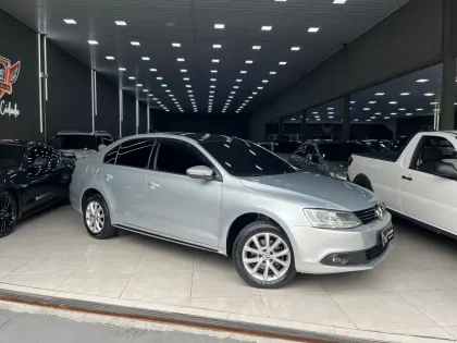 VOLKSWAGEN JETTA 2.0 COMFORTLINE FLEX 4P TIPTRONIC