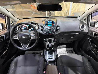 FORD FIESTA 1.6 SE HATCH 16V FLEX 4P POWERSHIFT